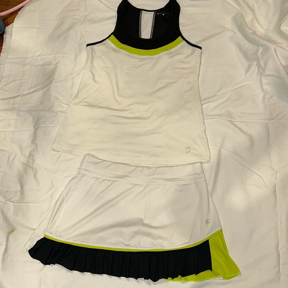 Sofibella tennis skirt and tank top